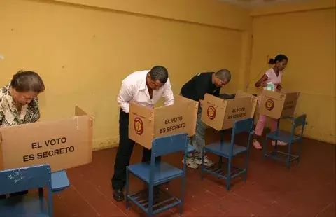 Concejales firman Pacto Ético Electoral