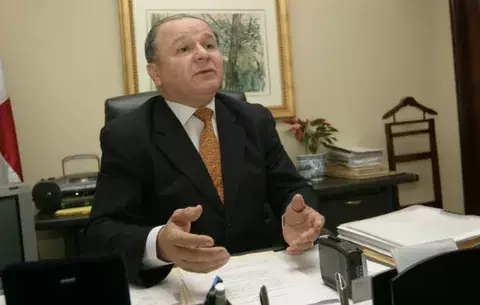 El PRD intenta despegarse de Maduro