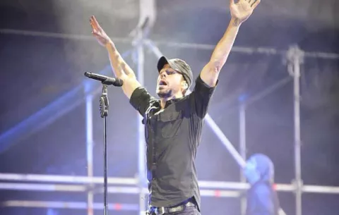 Enrique Iglesias compra casa de García Márquez