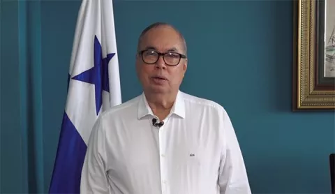 Escoger a Enrique Lau en la Caja de Seguro Social costó 16 mil dólares