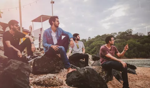 Entre Nos estrena su canción '50 o 100'