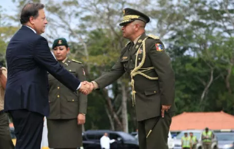 Piden la destitución del director del Senafront por discurso  político 