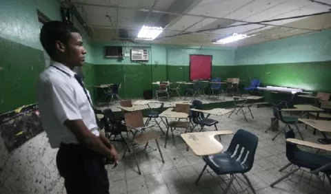 Meduca admite que no maneja las cifras de escuelas en mal estado