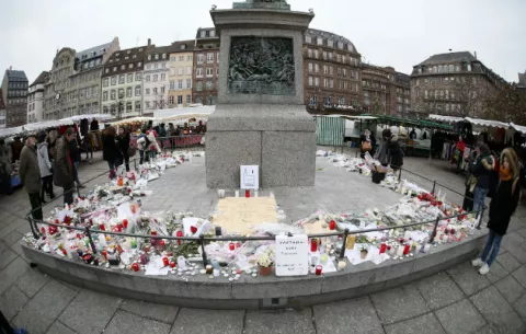 Pierde la vida una cuarta víctima por masacre en Estrasburgo