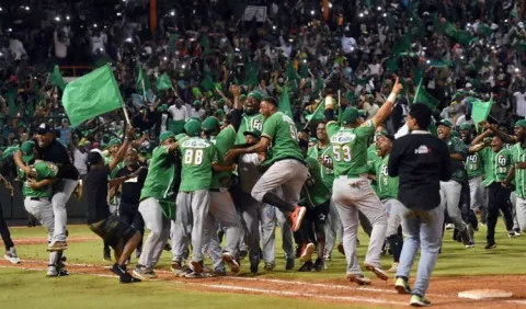República Dominicana y Puerto Rico abren la Serie del Caribe en el Rod Carew