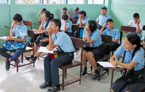 Más de  24 mil estudiantes sin docentes para el inicio del año