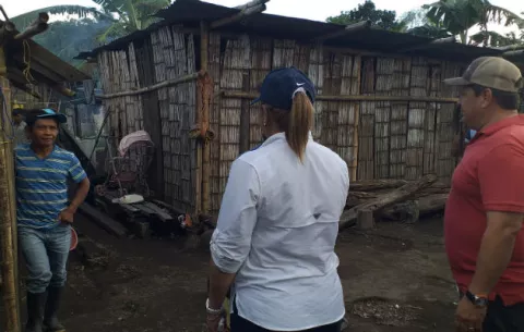 A familias afectadas por vendaval en Nuevo México se les construirán viviendas