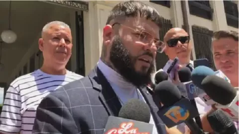 Farruko: 'Aprendan de los errores'