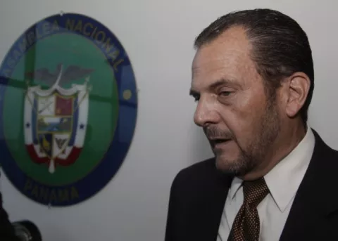 Fepafut le responde al Contralor Federico Humbert