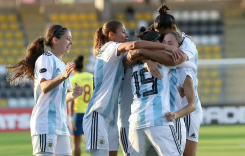  En Argentina pocos saben que tienen selección femenina de fútbol