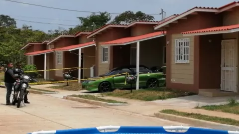 Mata a su pareja de varias puñaladas y se da a la fuga
