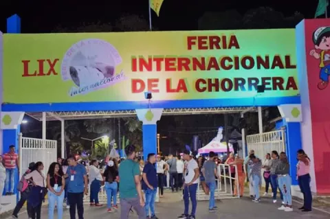 Músico fallece luego de sufrir un infarto durante un espectáculo en la Feria Internacional de La Chorrera