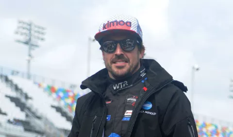 Alonso se destaca en el Daytona  