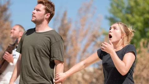 Un terrorífico festival en la cinta 'Midsommar'