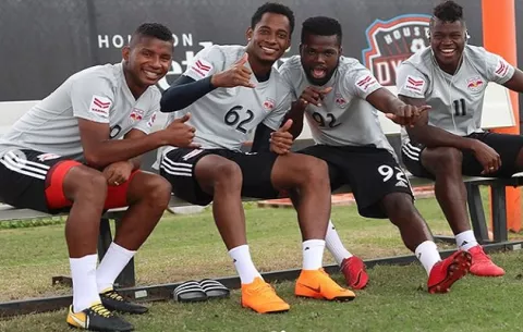  Fidel Escobar deja el New York Red Bulls en busca de más minutos