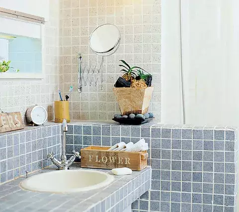 Su baño limpio,  libre de impurezas y bacterias 