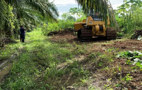 Ministra de Vivienda inspecciona solución habitacional para afectados por sismo en Finca Zapatero 