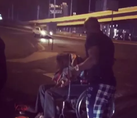 Floyd Mayweather lanza un reto para ayudar a los pobres, espera que se haga viral