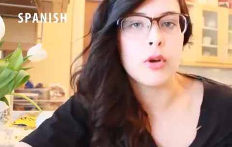 ¡VIDEO! Finlandia: Imitadora de "idiomas" se hace famosa
