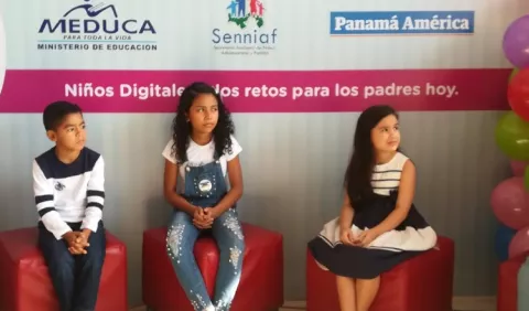 Foro de niños con el tema electoral 