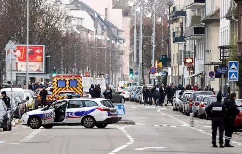 Estrasburg: El terrorista ha sido abatido, según medios franceses