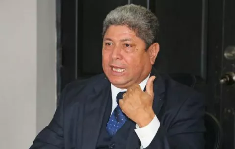 Franz Wever ya puede ser magistrado de Cuentas