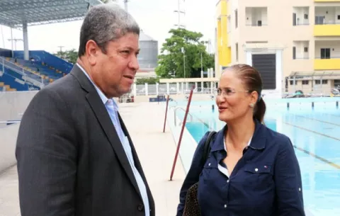 Franz Wever gana fácil las elecciones de la federación de natación