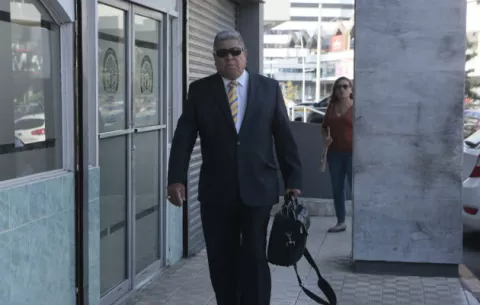 Fiscalía Anticorrupción impone impedimento de salida del país a Franz Wever