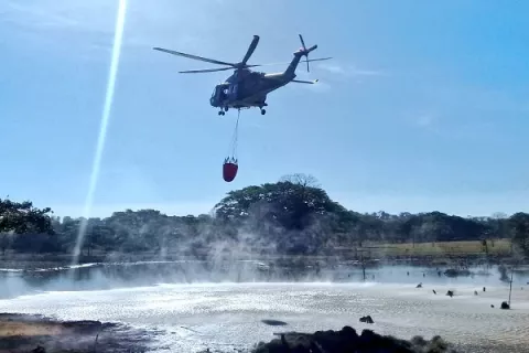 [VIDEO] Falta por controlar el 40% del fuego en la meseta de Chorcha