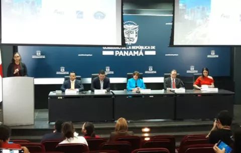 GAFI vuelve a incluir a Panamá en la lista gris, aseguró Eyda Varela de Chinchilla