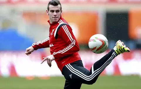 Bale podría jugar los 90 minutos del amistoso Gales-Islandia