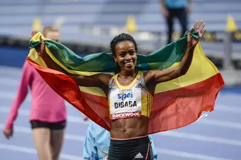  Genzebe Dibaba pulveriza también el récord mundial de 3.000