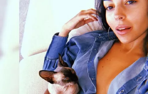 Novia de Cristiano Ronaldo presume su pijama de 3 mil dólares