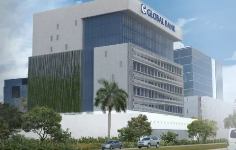 Calificadoras de riesgo confirman calificaciones de Global Bank Corporation