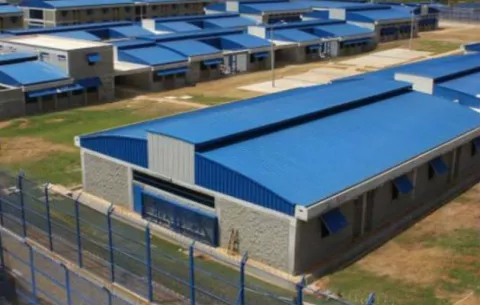 Estados Unidos dona dos escáneres para tratar de frenar actividades ilícitas en la Nueva Joya