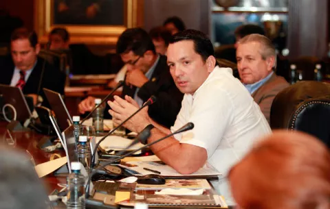 Declaran nulo proceso en contra del exministro Guillermo Ferrufino