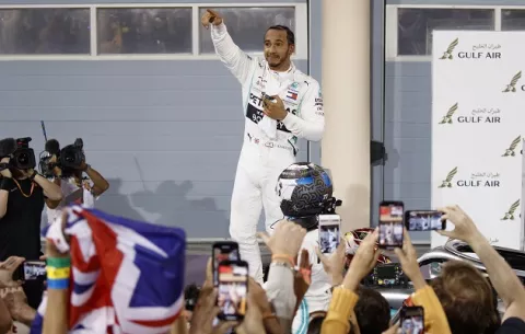 Hamilton se queda con el Gran Premio de Baréin