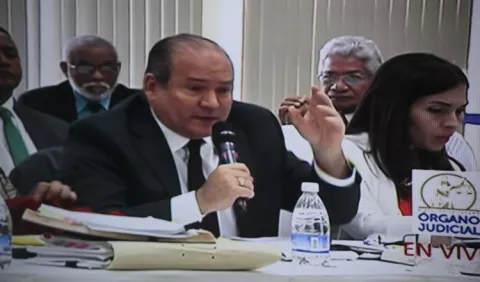 Harry Díaz también pide al pleno de la Corte que defina amparo presentado por Ricardo Martinelli