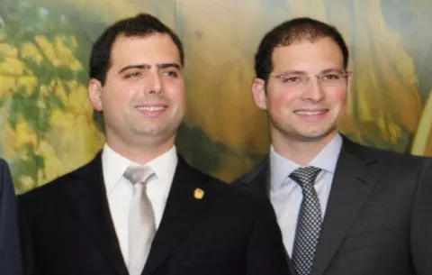 Hermanos Martinelli Linares quedan en libertad tras pago de fianza en Miami