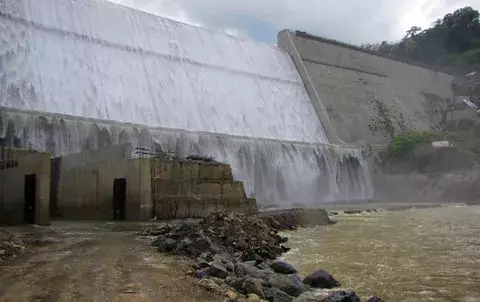 Prescott: "Falta de lluvias pondría en riesgo producción de energía"