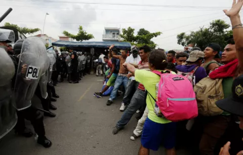 Fallece migrante hondureño de 26 años tras impacto de bala de goma 