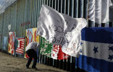 Nueva caravana de migrantes con rumbo a EE.UU. comienza a formarse en Honduras