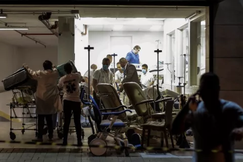 Incendio en un hospital privado de Río de Janeiro deja un muerto