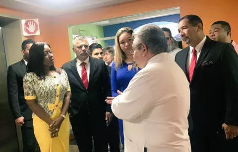 Diputados comprueban los problemas de hacinamiento e infraestructura que existen en el Hospital del Niño