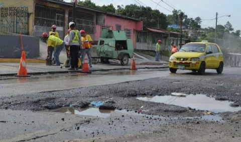 Ciudadanos alimentarán plataforma del MOP para que denuncien huecos en las calles
