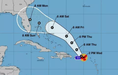 "Dorian" llega a la “extremadamente peligrosa” categoría cuatro en su camino a Florida