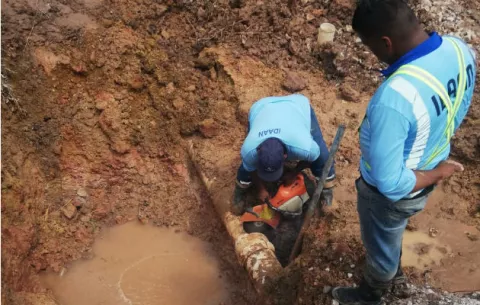 Baja presión de agua y reparaciones en comunidades de Panamá Oeste y Ciudad Bolívar