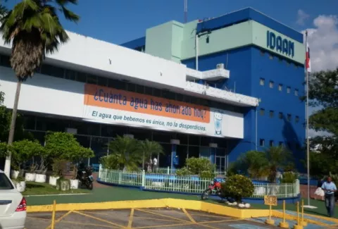 Convocan concurso público para escoger nuevo director del Idaan