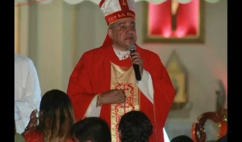 Iglesia católica  herida, tras revelarse que tres sacerdotes pagaban por servicios sexuales con hombres