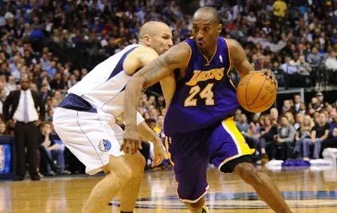 Lakers ganan a los campeones; Thunder, Bulls y Clippers defienden lideratos